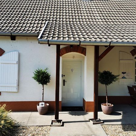 Pintes 38 Apartment Dunaújváros Екстериор снимка