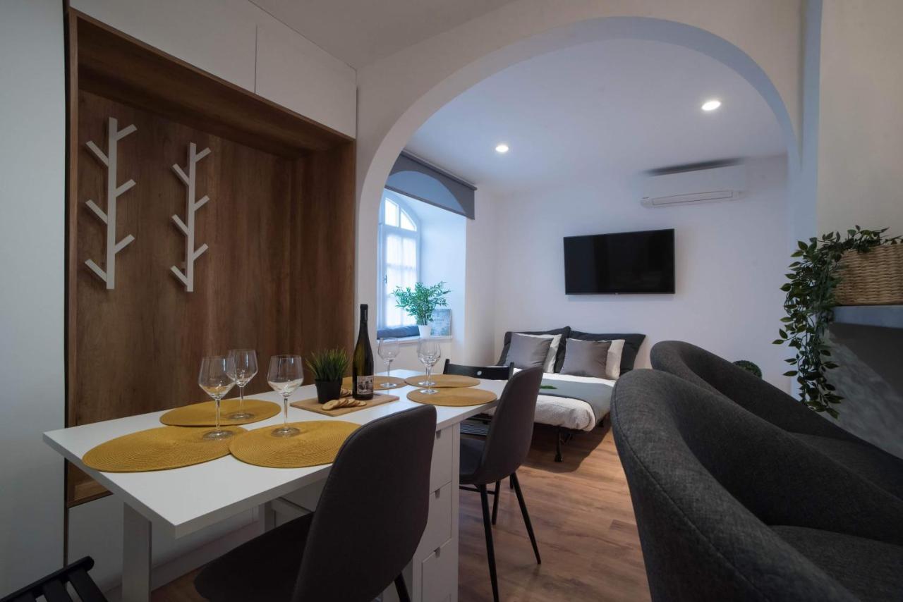 Pintes 38 Apartment Dunaújváros Екстериор снимка