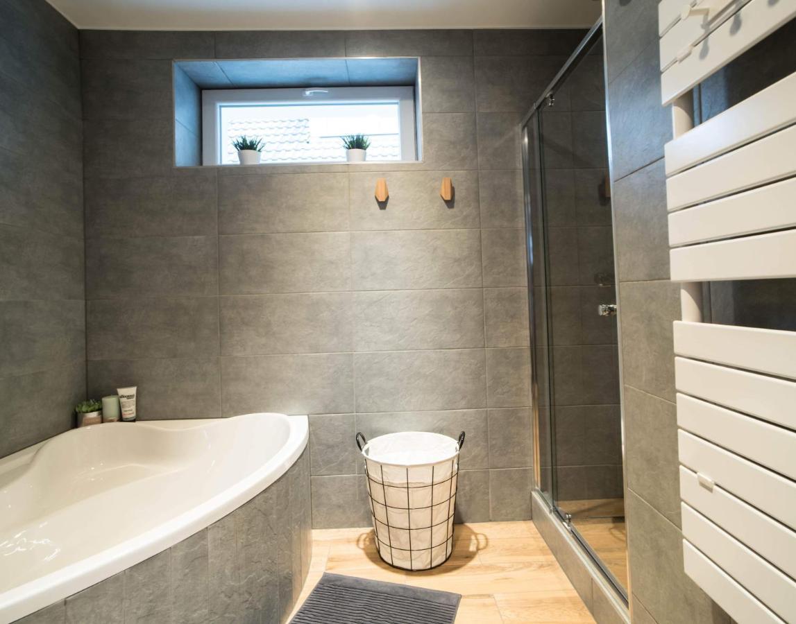 Pintes 38 Apartment Dunaújváros Екстериор снимка