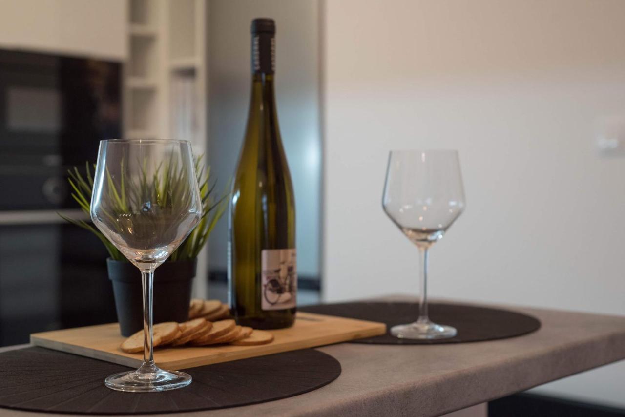 Pintes 38 Apartment Dunaújváros Екстериор снимка